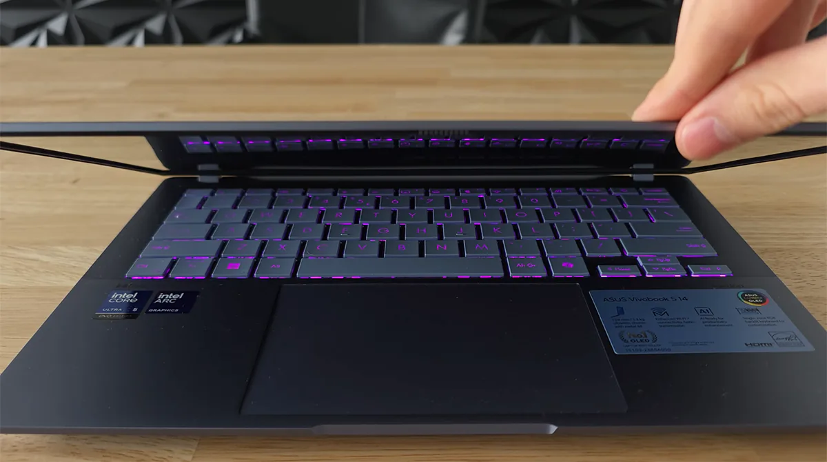 ASUS VivoBook S14 - подсветка клавиатуры