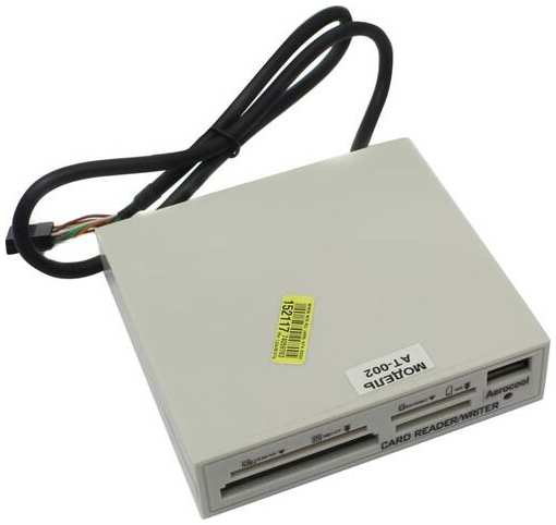 Карт-ридер внутренний AeroCool АТ-002 белый, пластик CF/SM/MM/SD/MS в 3.5″ отсек ″56 in 1″ + USB 2.0 port, oem 9698478721